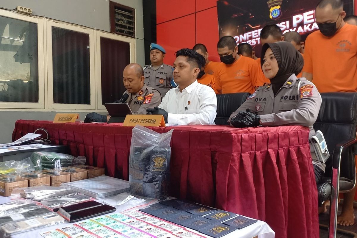Serobot Kerjaan Polisi, Sindikat Jasa Cetak SIM Palsu Jogja Patok Tarif Segini Lewat Facebook