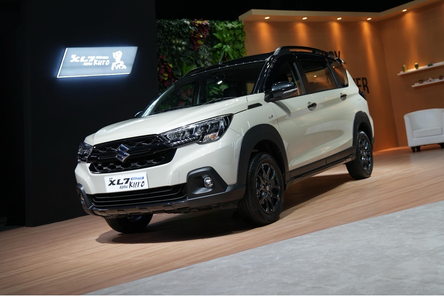 Suzuki New XL7 Alpha Kuro Hybrid Dapat Diskon Hingga Rp 21 Juta, Ini Syaratnya