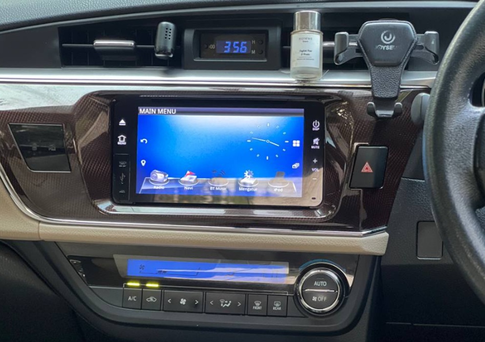 Toyota Corolla Altis 2015, Sedan Mewah Harga Cukup Terjangkau