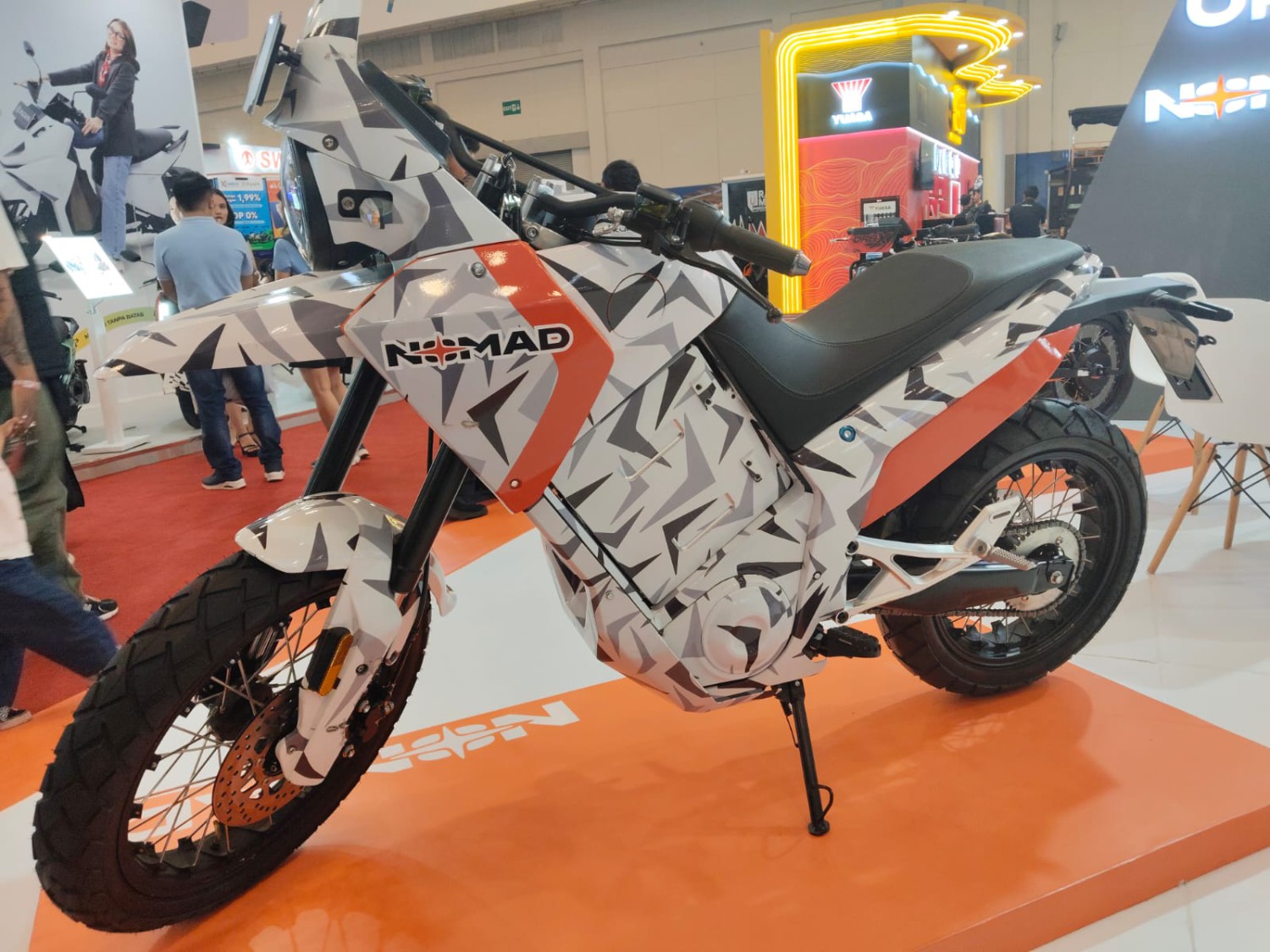 Kupprum Nomad Tampil di IMOS 2025, Motor Listrik Rasa Moge Harga Nyaris Rp 60 Juta