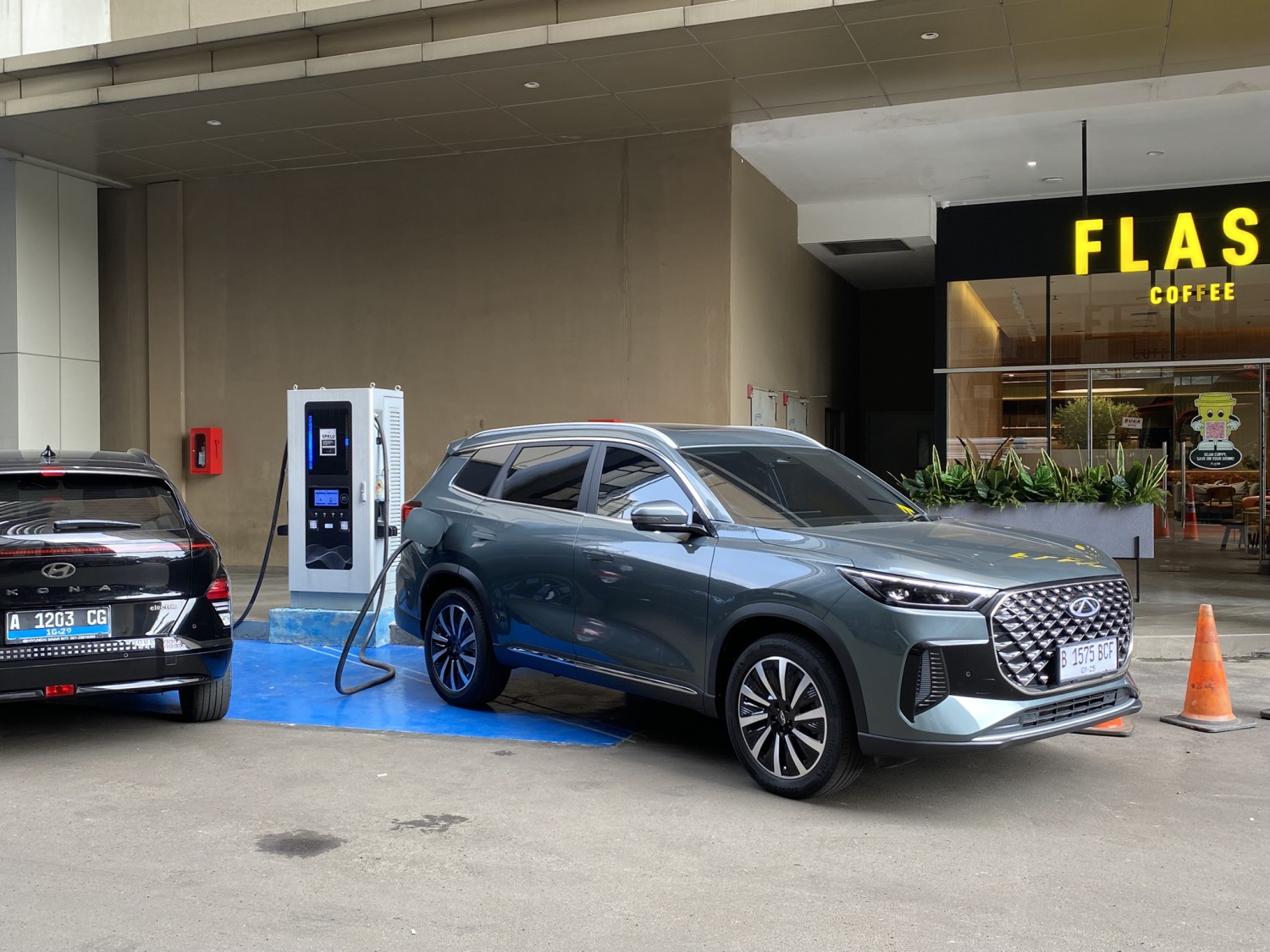 Mobil PHEV Banyak Untungnya, Tapi Pemilik Mesti Aware Dengan Ini