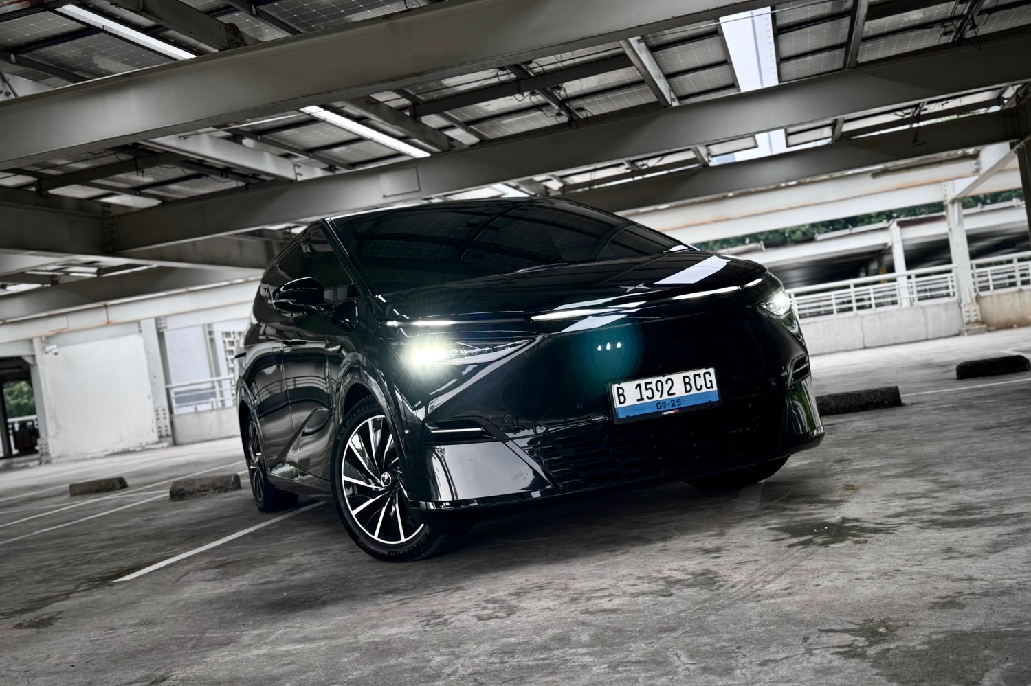 Enggak Disangka, XPENG X9 Ternyata Bisa Melesat Sekencang Ini