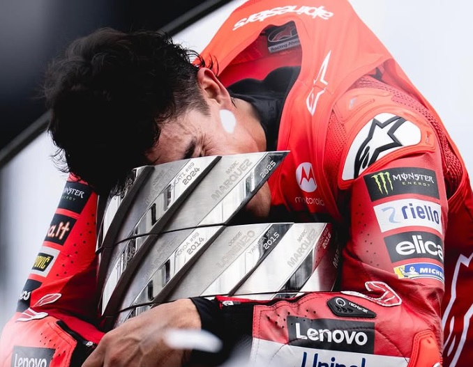 Samai Level Valentino Rossi, Marc Marquez Sah Jadi Juara Dunia MotoGP 2025