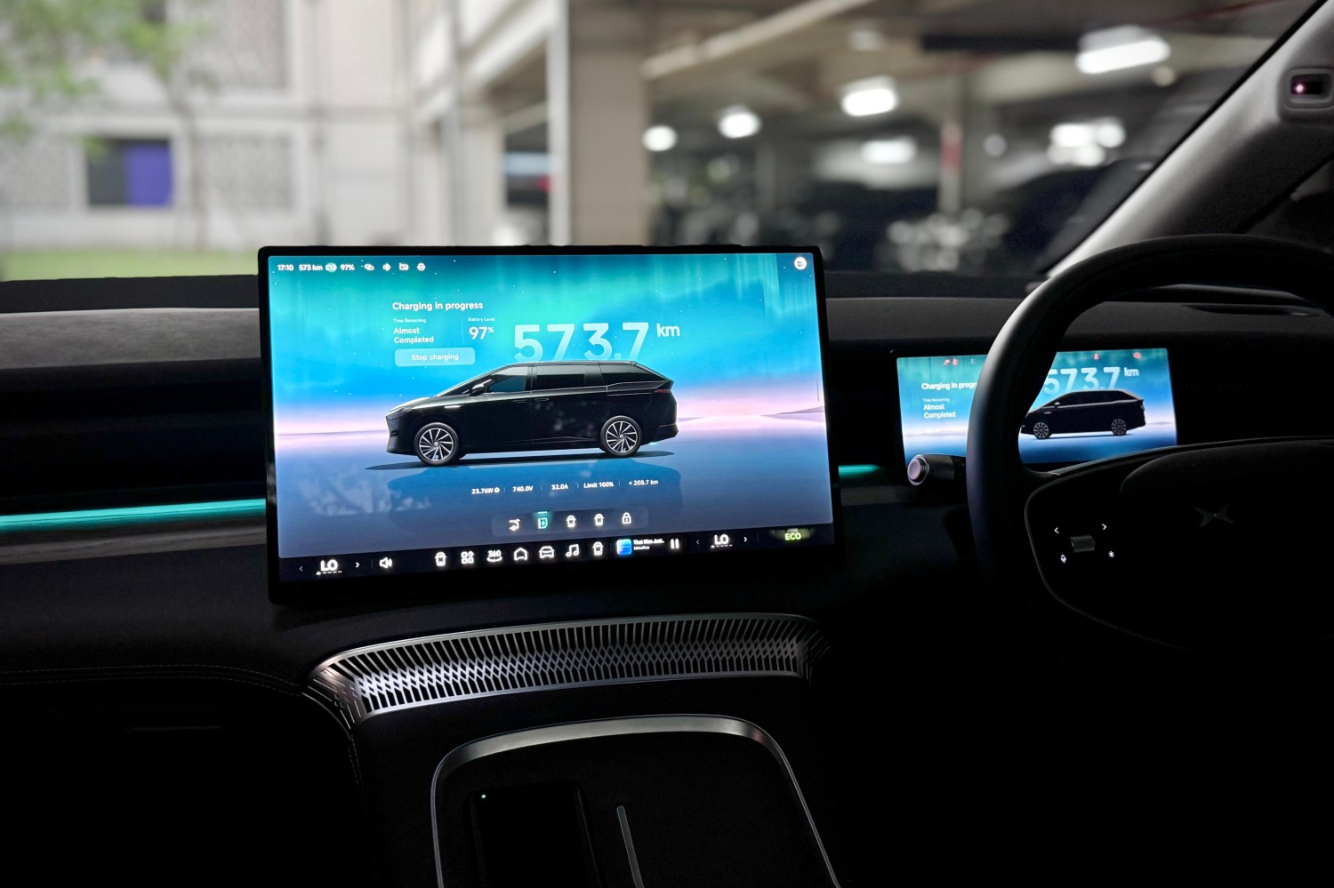 Enggak Harus Sampai Tidur, Ngecas Baterai XPENG X9 Cukup Cepat