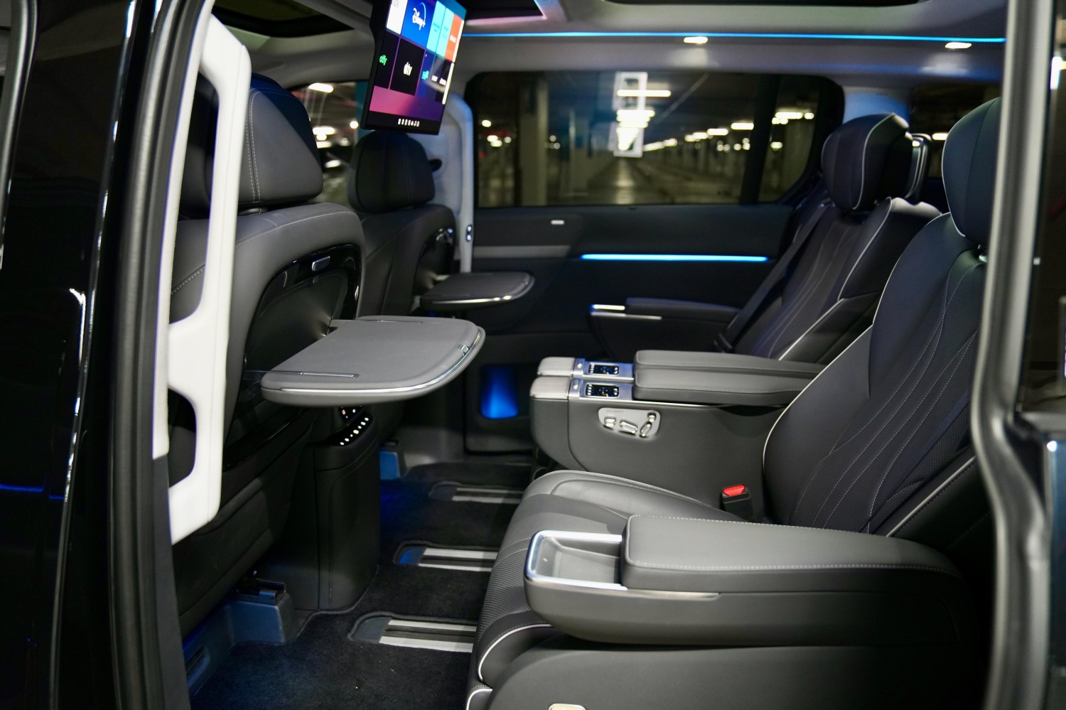 Kemewahan XPENG X9 Layaknya Executive Lounge Berkat Lima Hal Ini