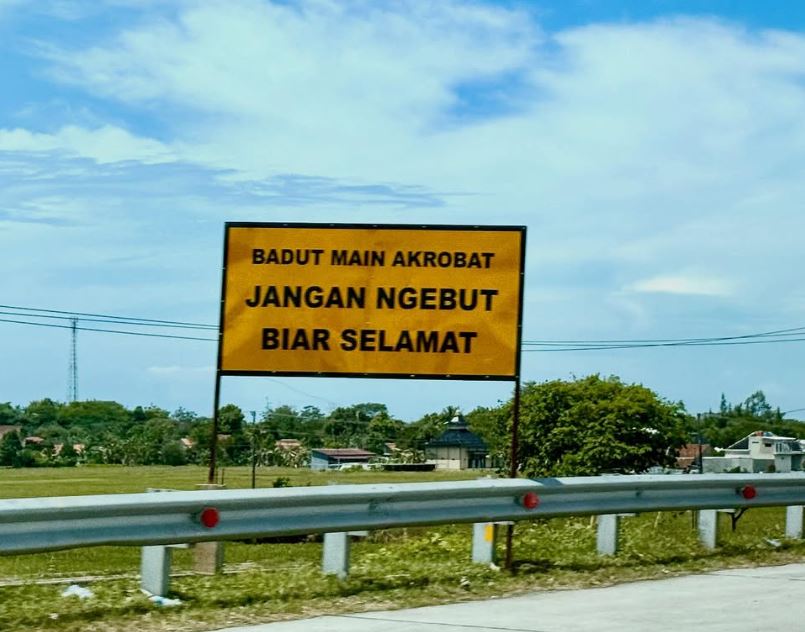 Eks Menkeu Sri Mulyani Ngakak Lihat Rambu di Tol Trans Jawa, Kata-katanya Menggelitik