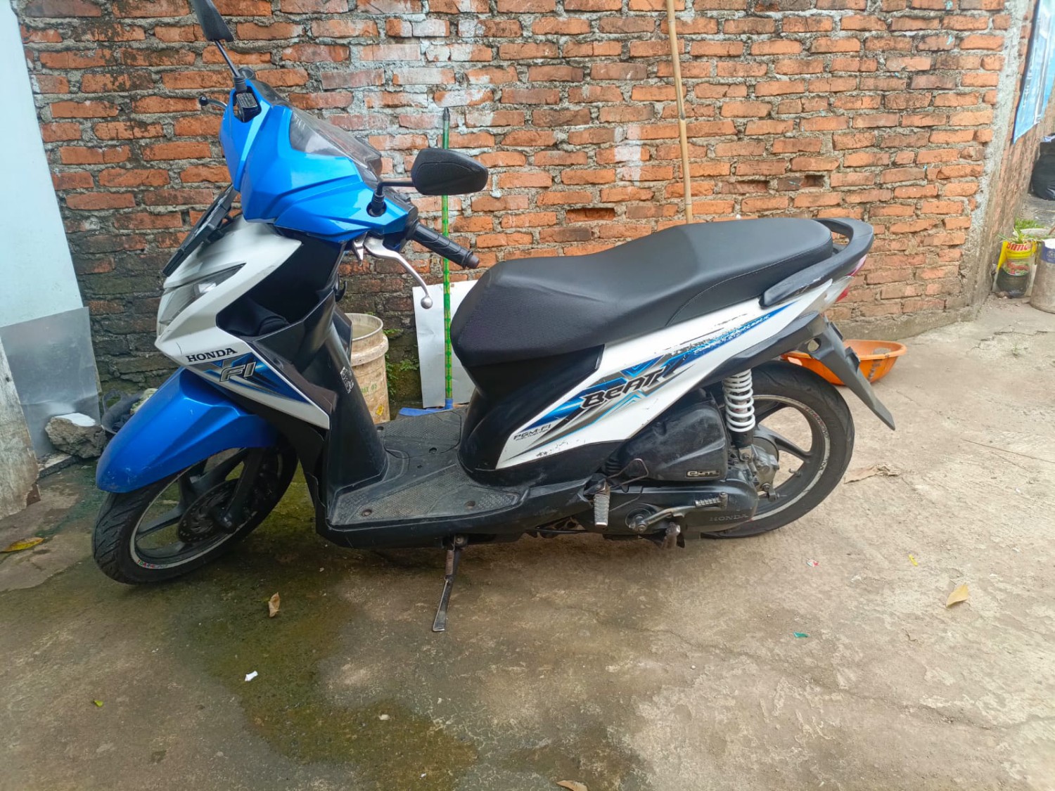 Minat Pasang Kulit Jok Anticakaran Kucing? Siapkan Biaya Segini