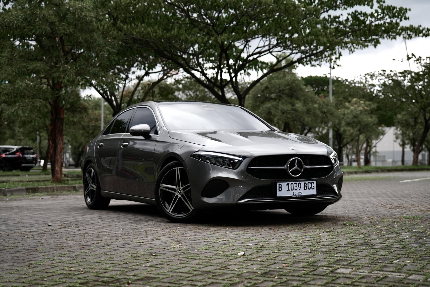 Mesin Cuma 1.300 cc Tapi Mercedes-Benz A200 Bisa Lari Sekencang Ini