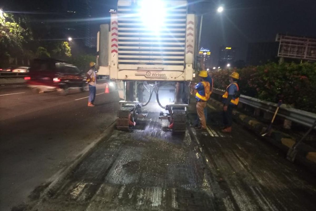 Jadi Biang Macet, Ini Sebab Sering Ada Perbaikan di Tol JORR
