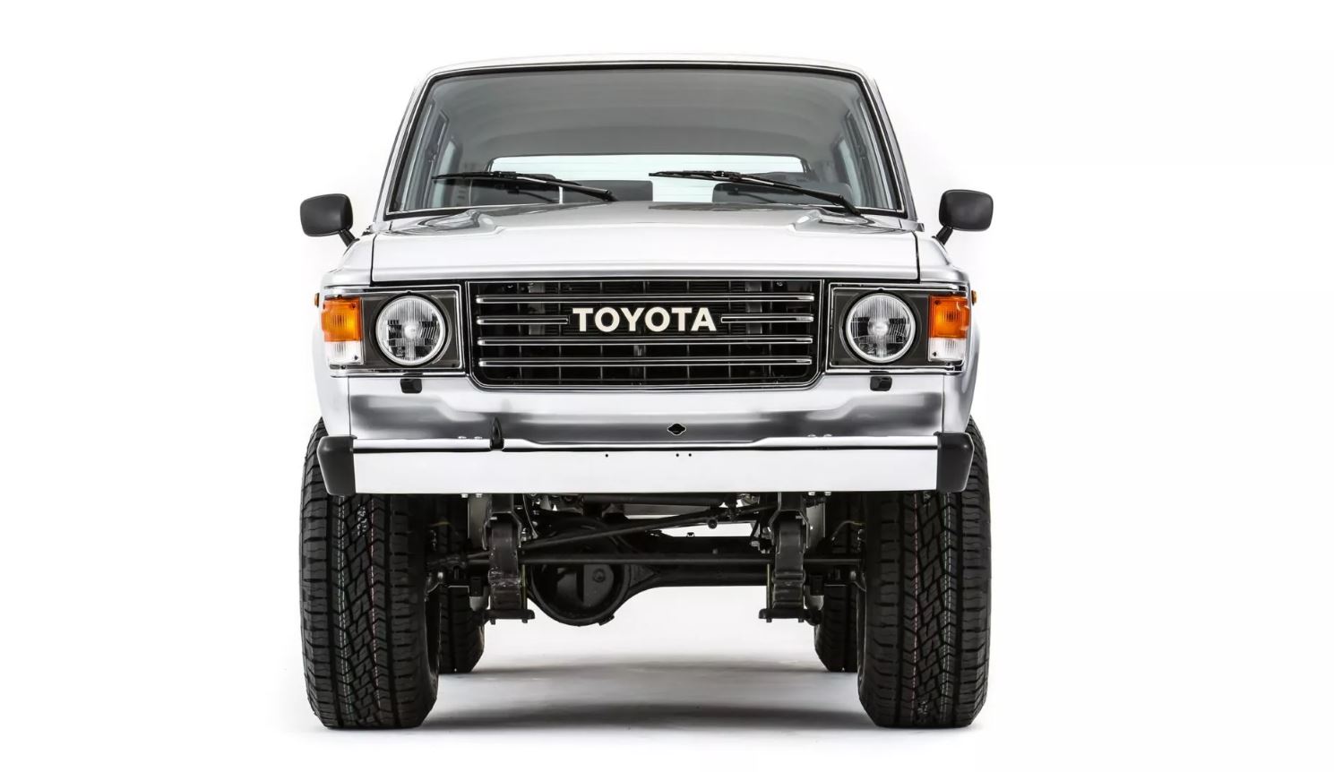 Bikin Ngiler Pencinta Land Cruiser, FJ60 Ini Cangkok Mesin Twin Turbo dan Operasi Kaki-kaki