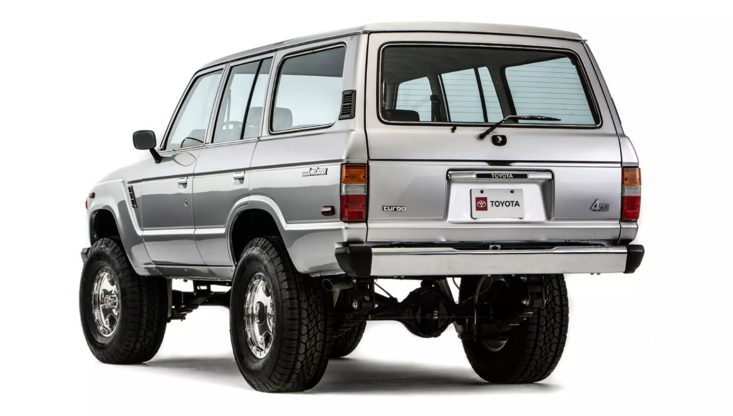 Bikin Ngiler Pencinta Land Cruiser, FJ60 Ini Cangkok Mesin Twin Turbo dan Operasi Kaki-kaki