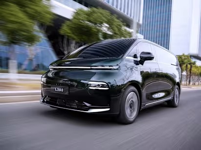 Geely, Mau Nikmati 'Kue' di Segmen MPV Premium, Geely Siapkan Lawan Berat Denza D9?