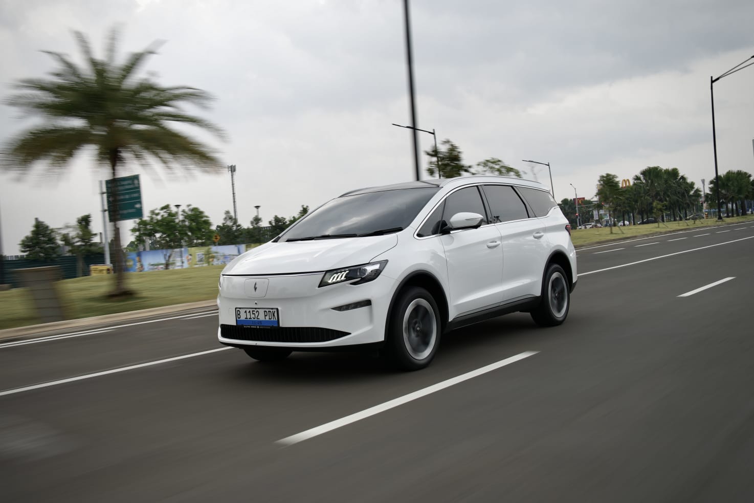 Tenaga Tidak Besar, Sekencang Ini Akselerasi Mobil Listrik Aletra L8