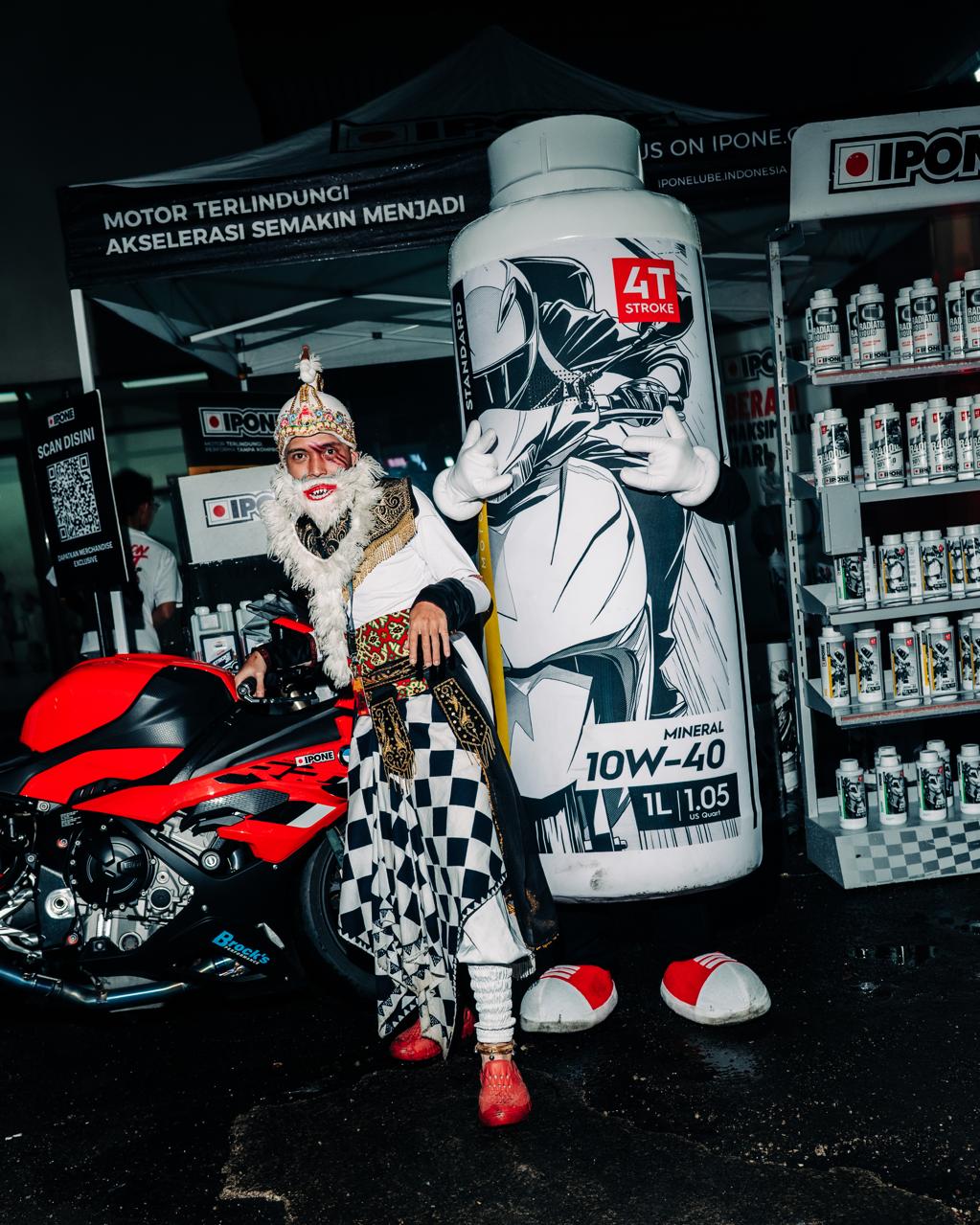 Bandung Mendadak Merinding, Hantu Turun ke Jalan, IPONE Malah Kasih Apresiasi