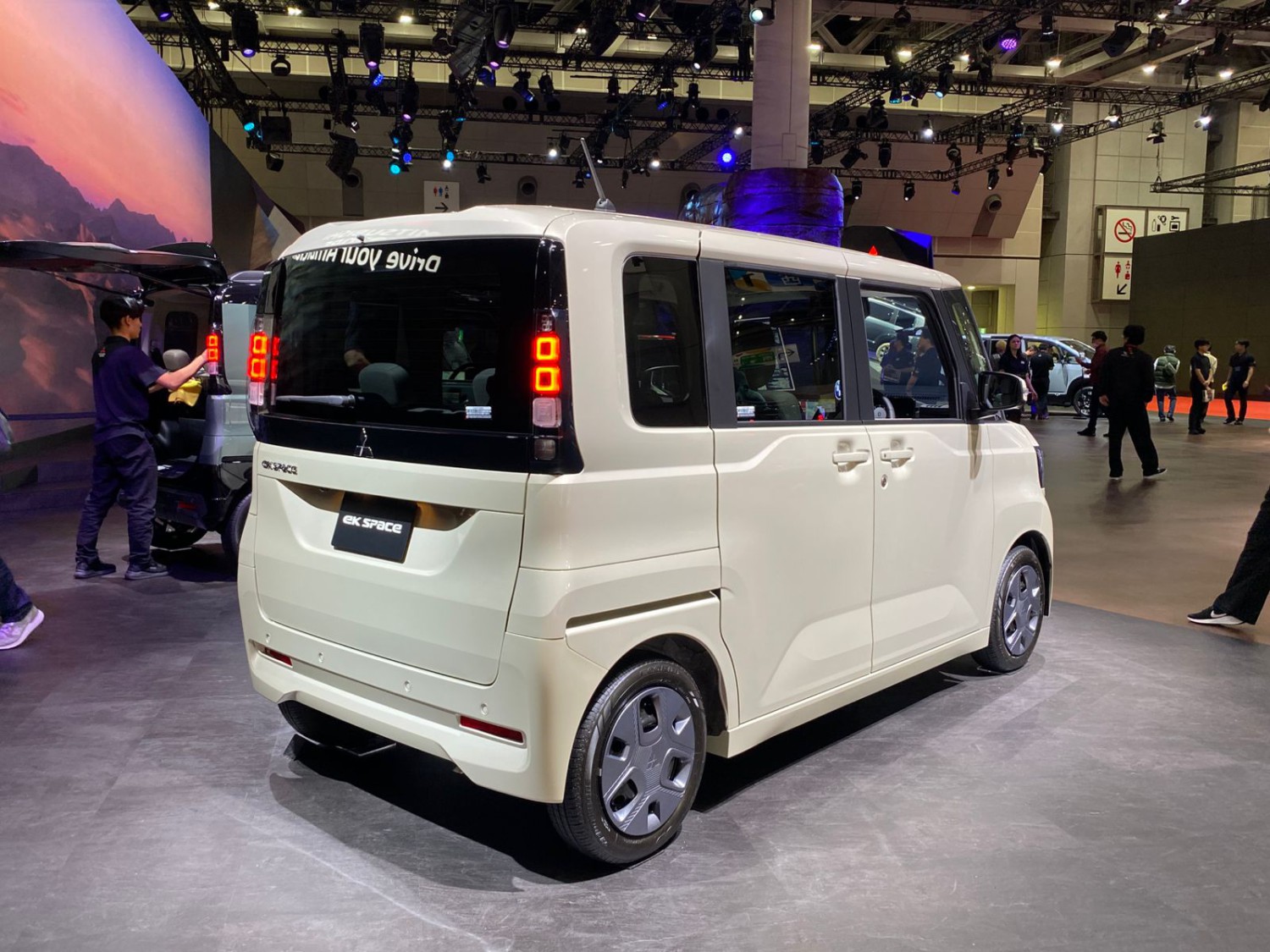 Mengintip Masuk Mitsubishi eK Space Terbaru, Kualitasnya Bisa Dicontoh