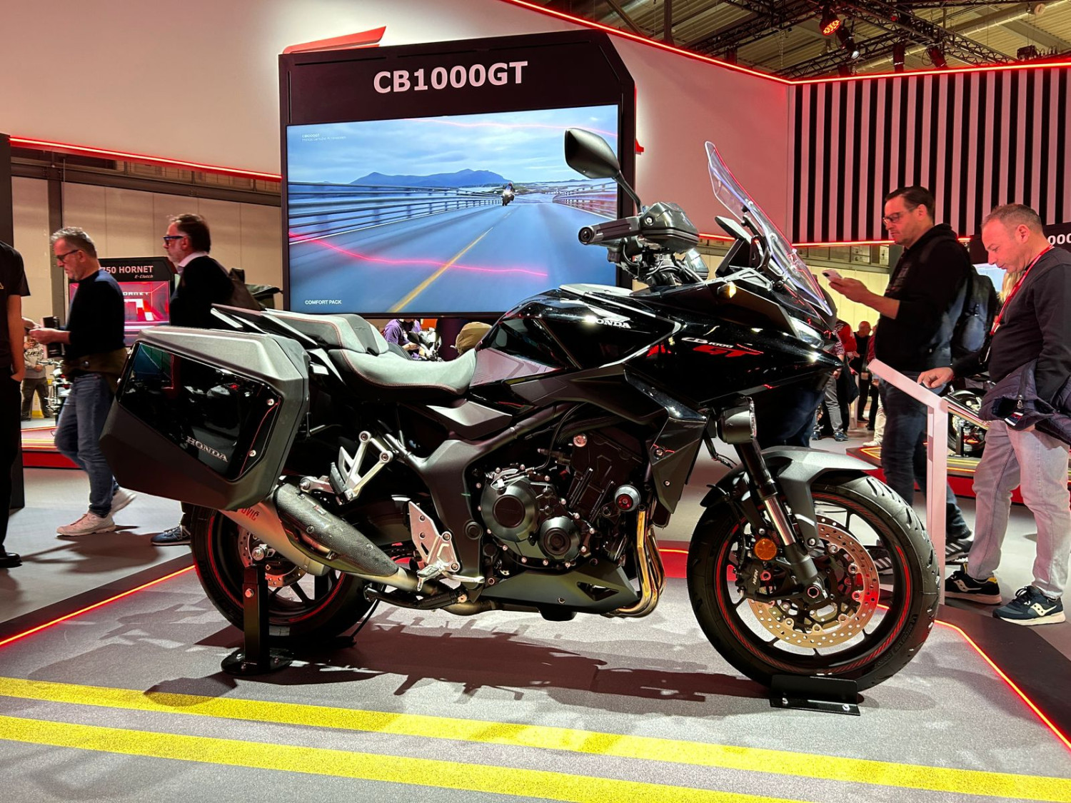 Honda, Honda Meluncurkan CB1000GT di EICMA 2025, Ini Keunggulannya