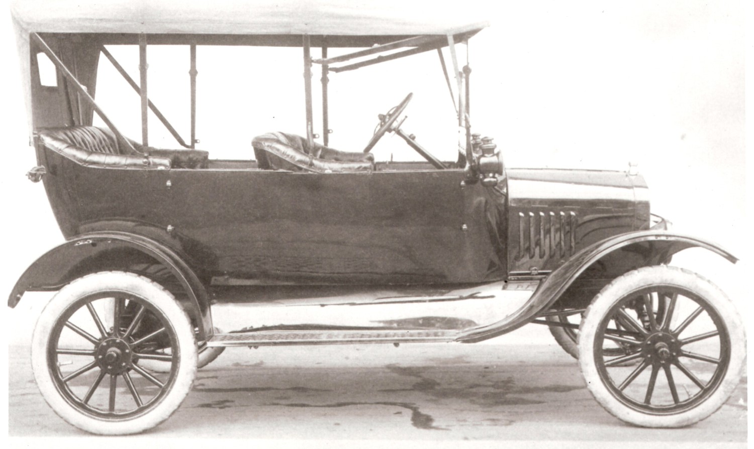 Mobil Produksi Massal Pertama di Dunia Ternyata Bisa Minum Etanol