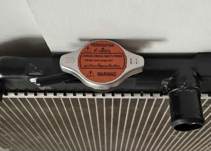 Air Radiator Jarang Diganti Bisa Timbulkan Kerak di Sistem Pendingin