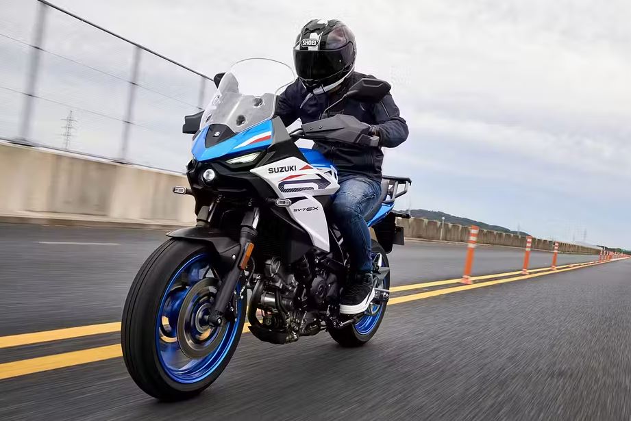 Bermesin V-Twin, Suzuki Luncurkan Moge Baru Buat Touring, Ini Wujudnya