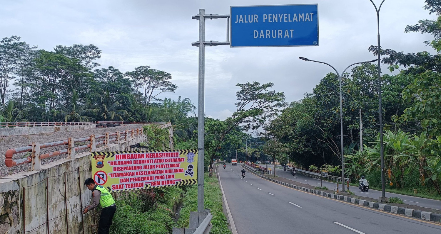 Ini Fungsi Jalur Penyelamat dan Kenapa Dilarang Berhenti Dengan Sengaja di Lokasi Tersebut