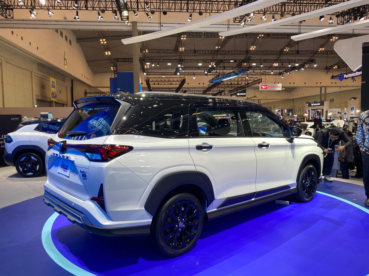 Detail Toyota Veloz Hybrid Varian Modellista, Tampangnya Ganteng