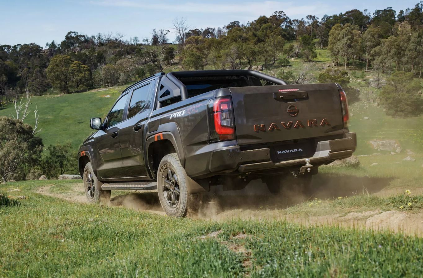 Nissan Navara Generasi Baru Tampil Garang, Punya DNA Mitsubishi Triton