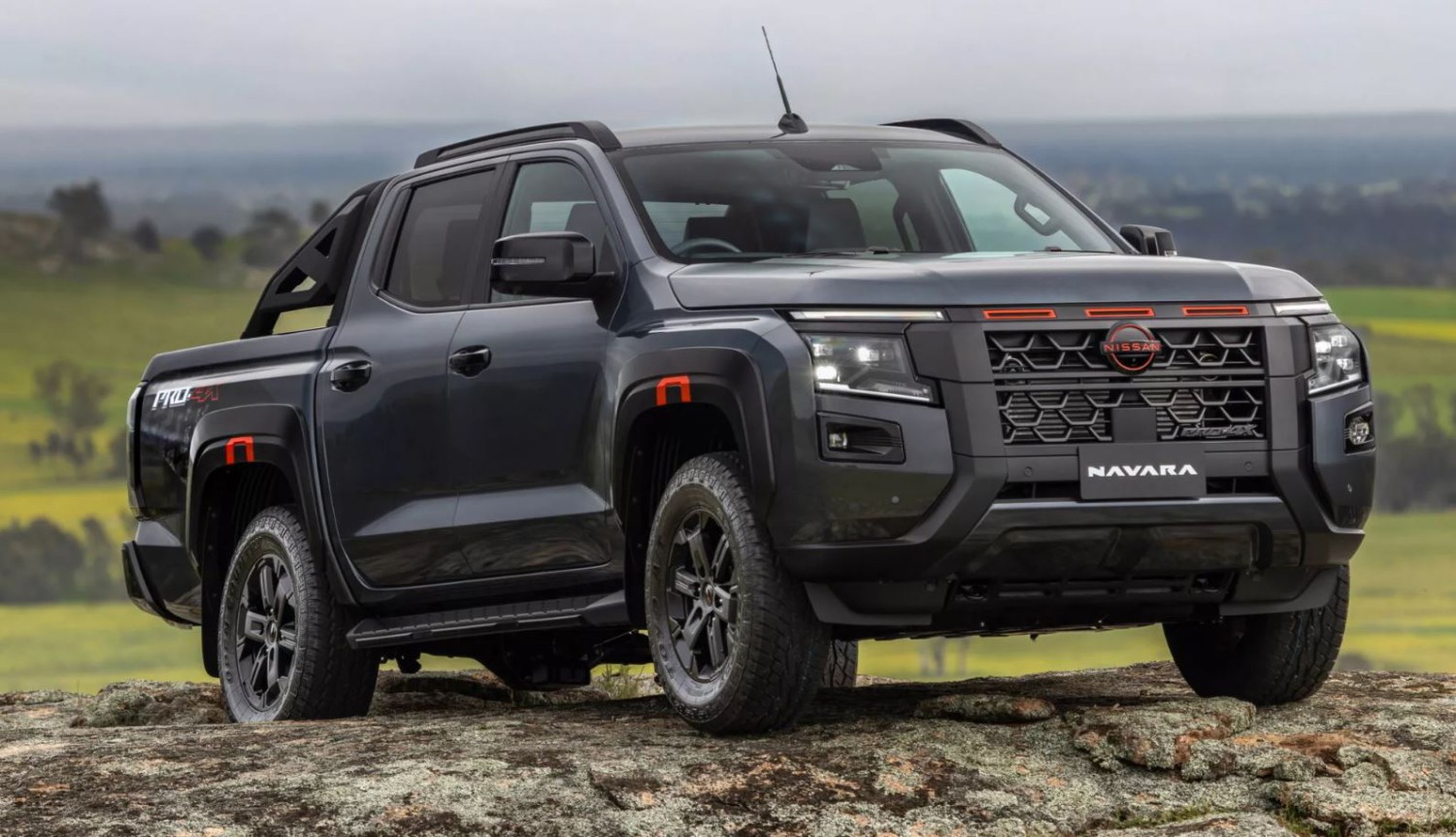 Nissan Navara Generasi Baru Tampil Garang, Punya DNA Mitsubishi Triton