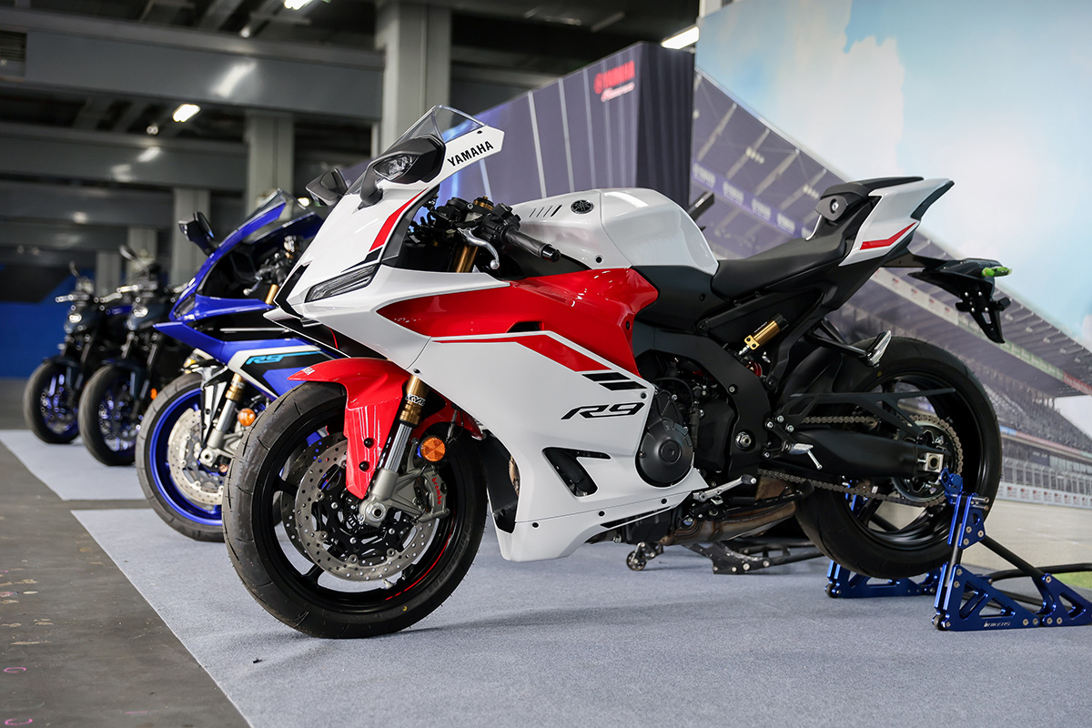 Gendong Mesin Mirip MT-09, Yamaha Rilis R9 Terbaru Dengan Performa Beringas