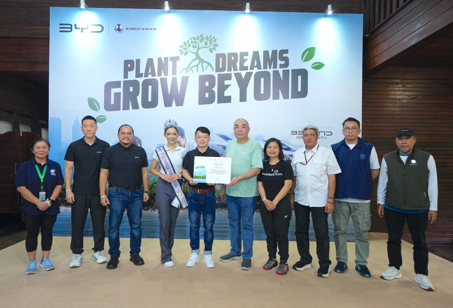 Misi Mulia Demi Bumi BYD dan Komunitas Beyond, Tanam 500 Bibit Mangrove di Angke PIK Jakut