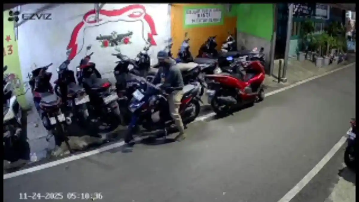 Honda, Penjaga Parkiran Kesirep Pria Berhoodie Hitam, Pagi Hari Syok Bersama Pemilik Honda BeAT