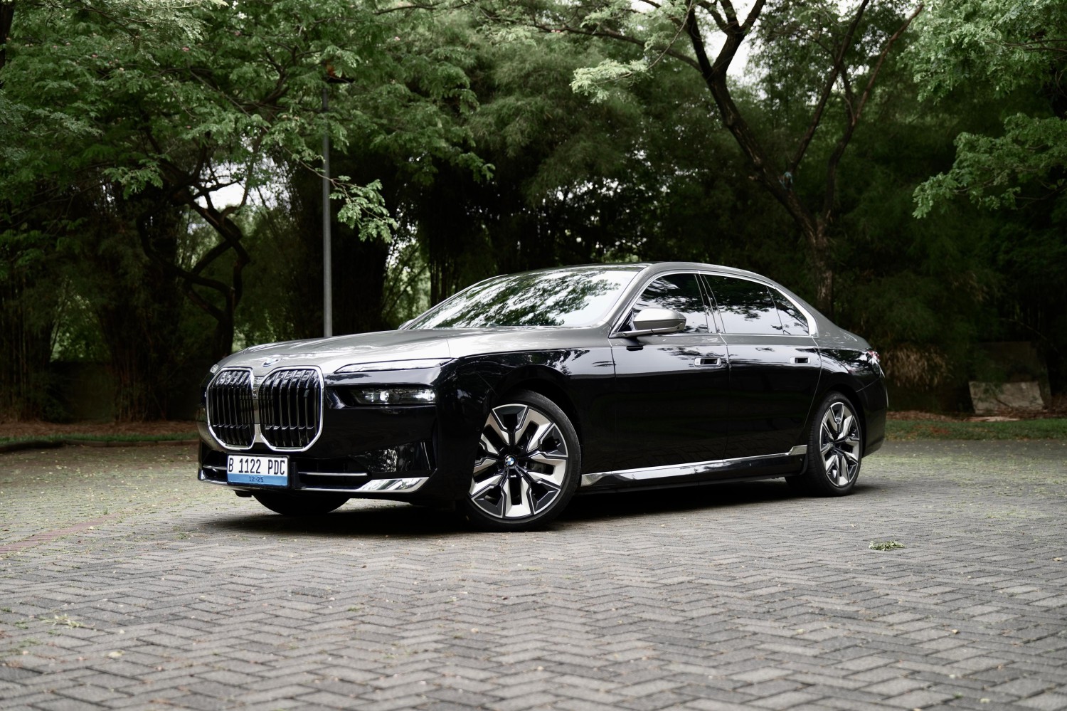 Identitas Kemewahan BMW i7 Terpancar Kuat Dengan Adanya Bagian Ini