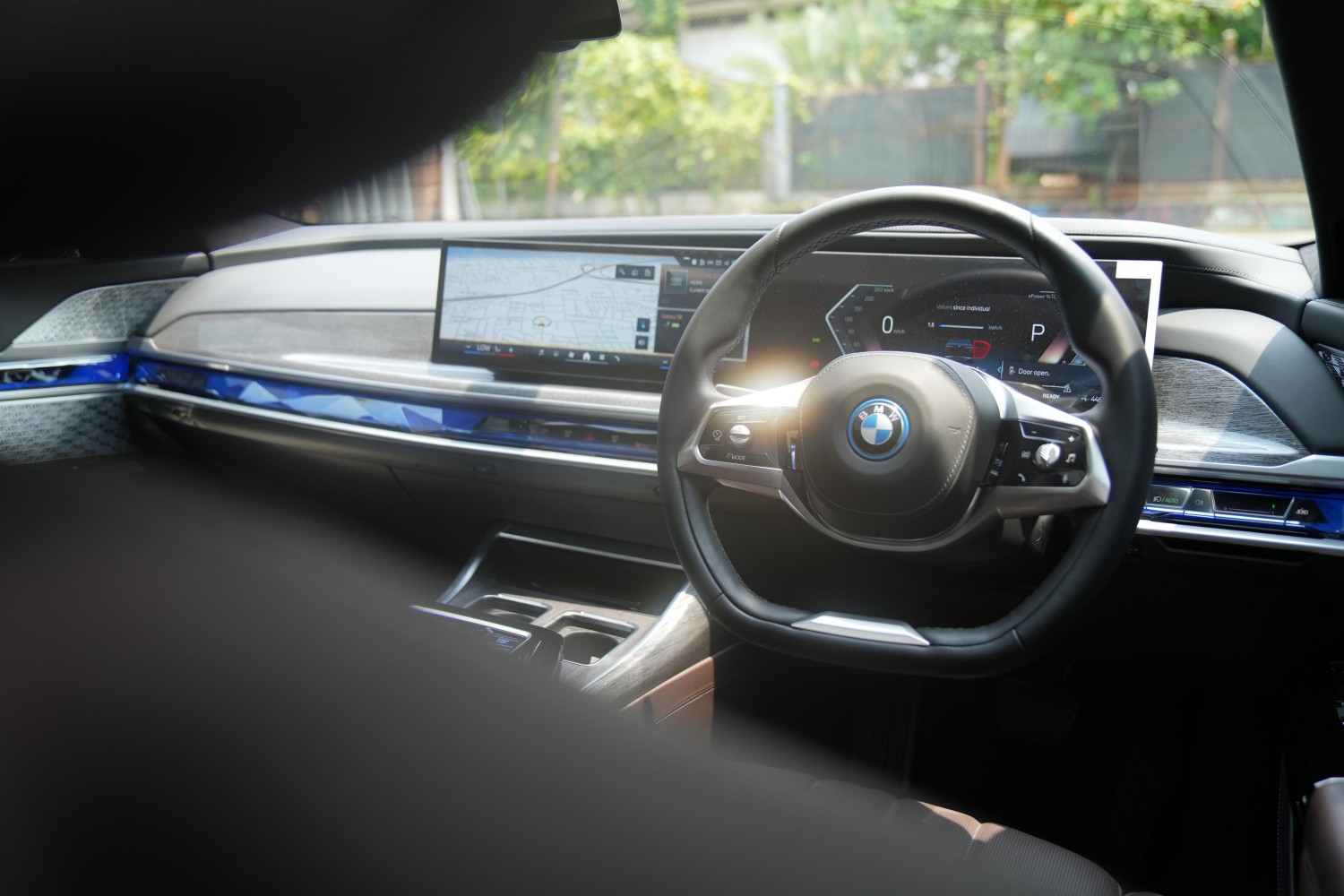 Identitas Kemewahan BMW i7 Terpancar Kuat Dengan Adanya Bagian Ini