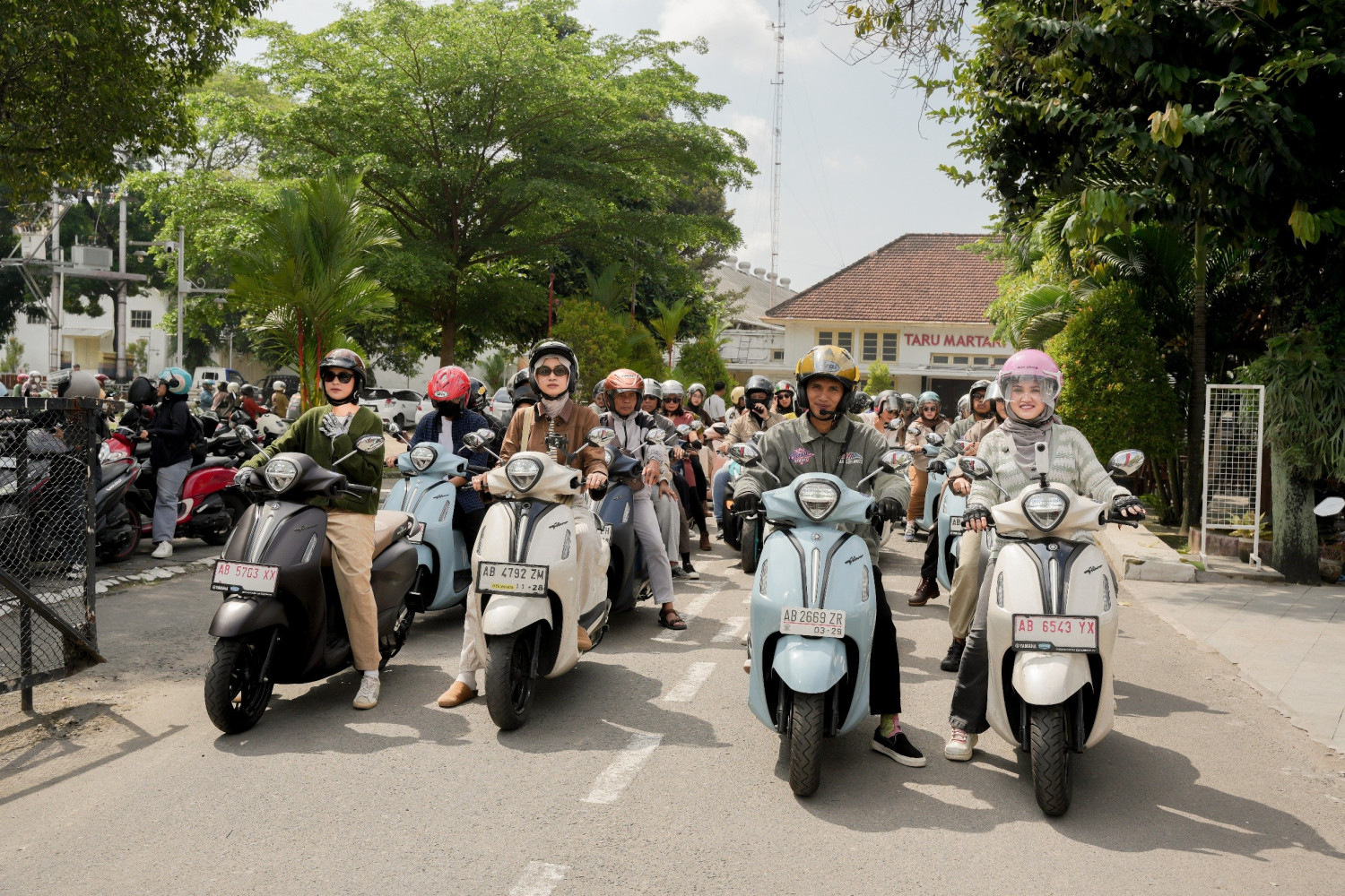 Ratusan Lady Bikers Tampil Cantik di Makassar Buat Ikut Acara Ini