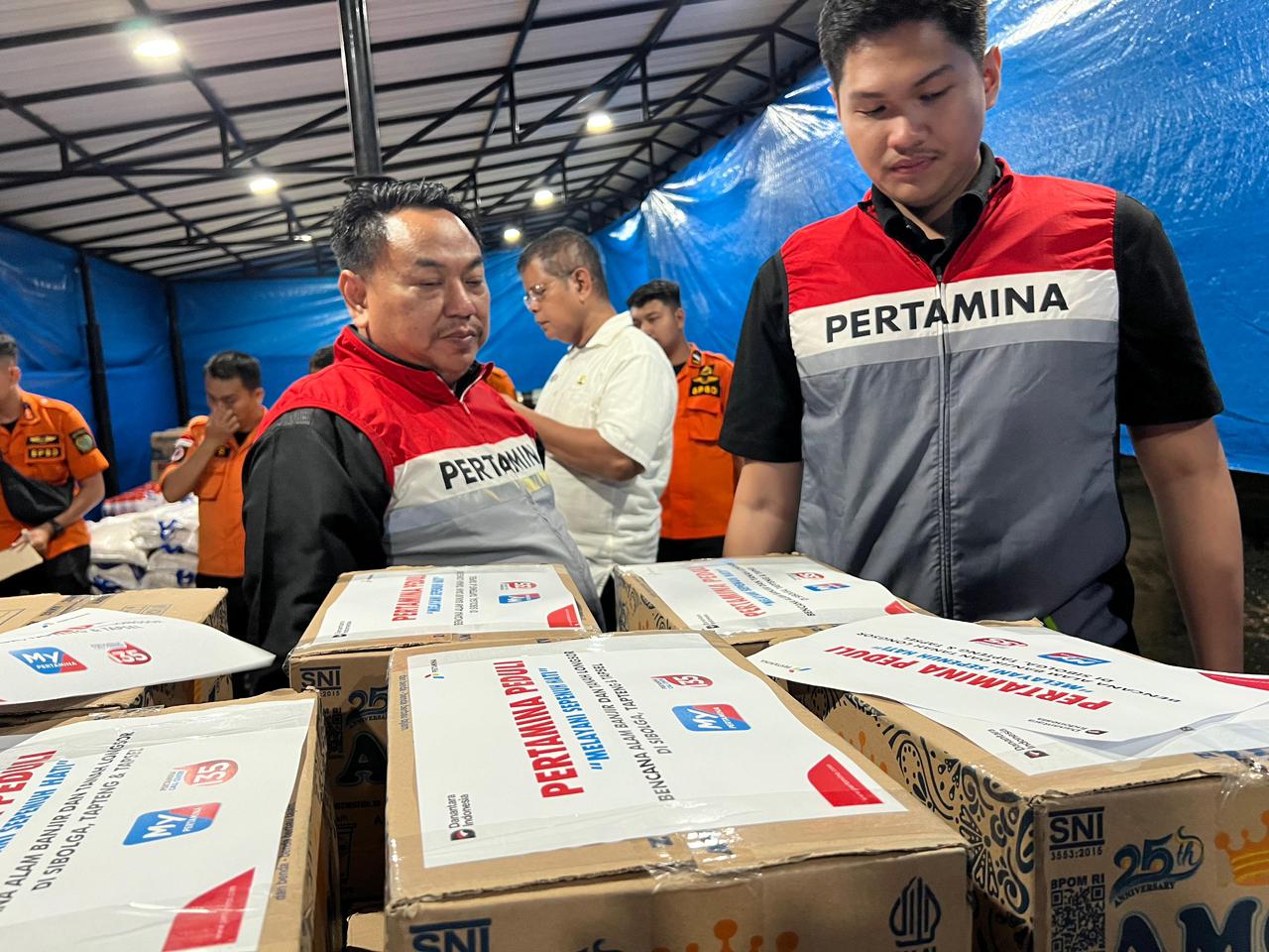 Pertamina Salurkan Bantuan Untuk Warga Terdampak Banjir dan Longsor di Sibolga dan Tapanuli