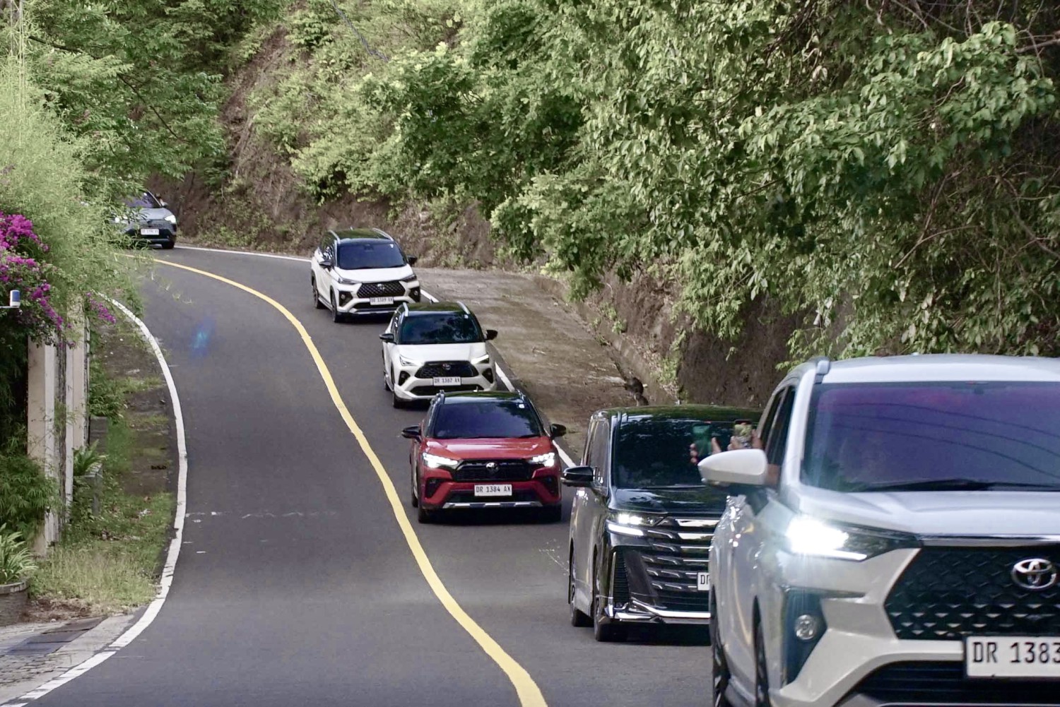 Keliling Lombok, Bukti Hybrid Toyota Bisa Diterima Di Seluruh Indonesia