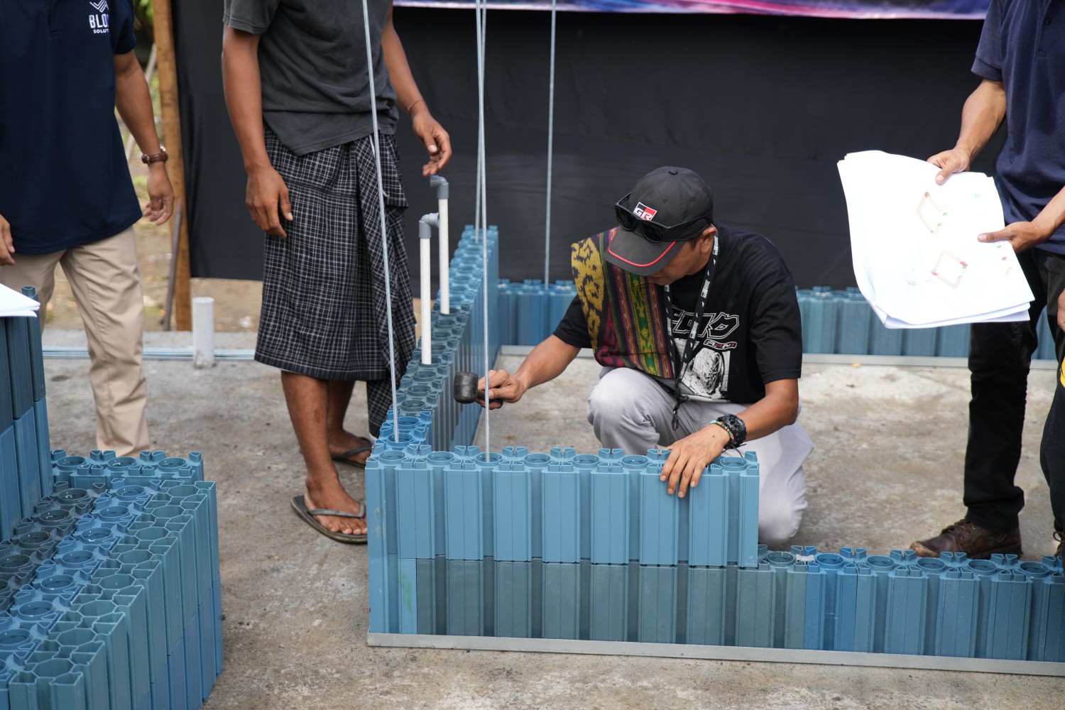 Dari Plastik Daur Ulang, Toyota Bangun Toilet Di Desa Wisata Sasak Ende