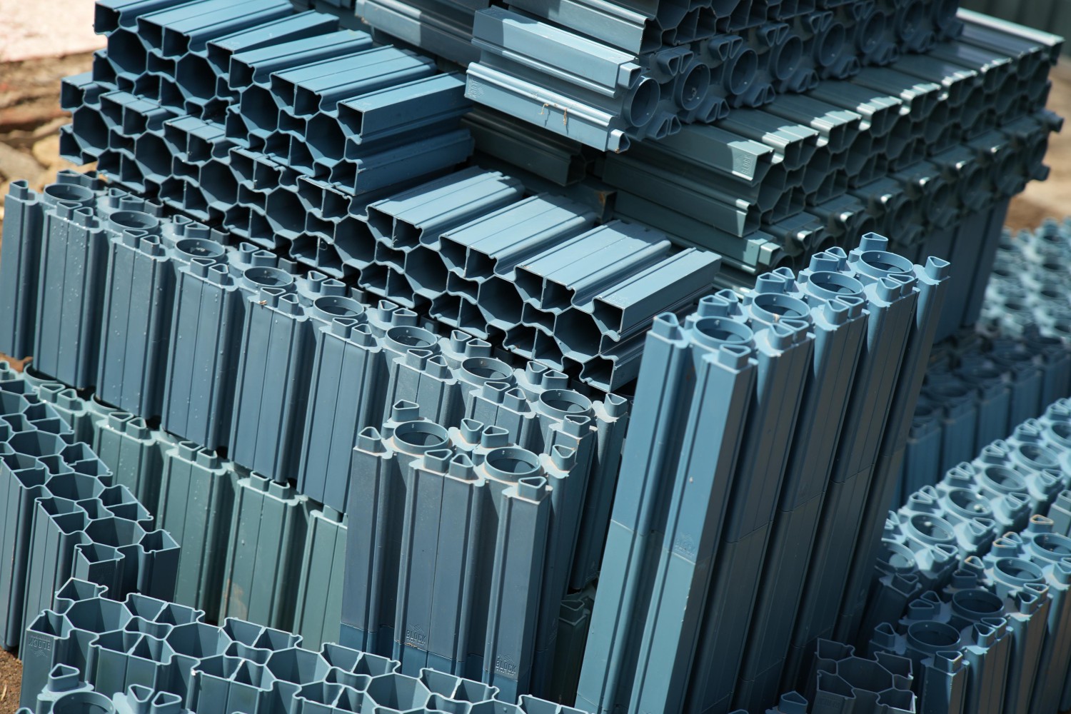 Dari Plastik Daur Ulang, Toyota Bangun Toilet Di Desa Wisata Sasak Ende