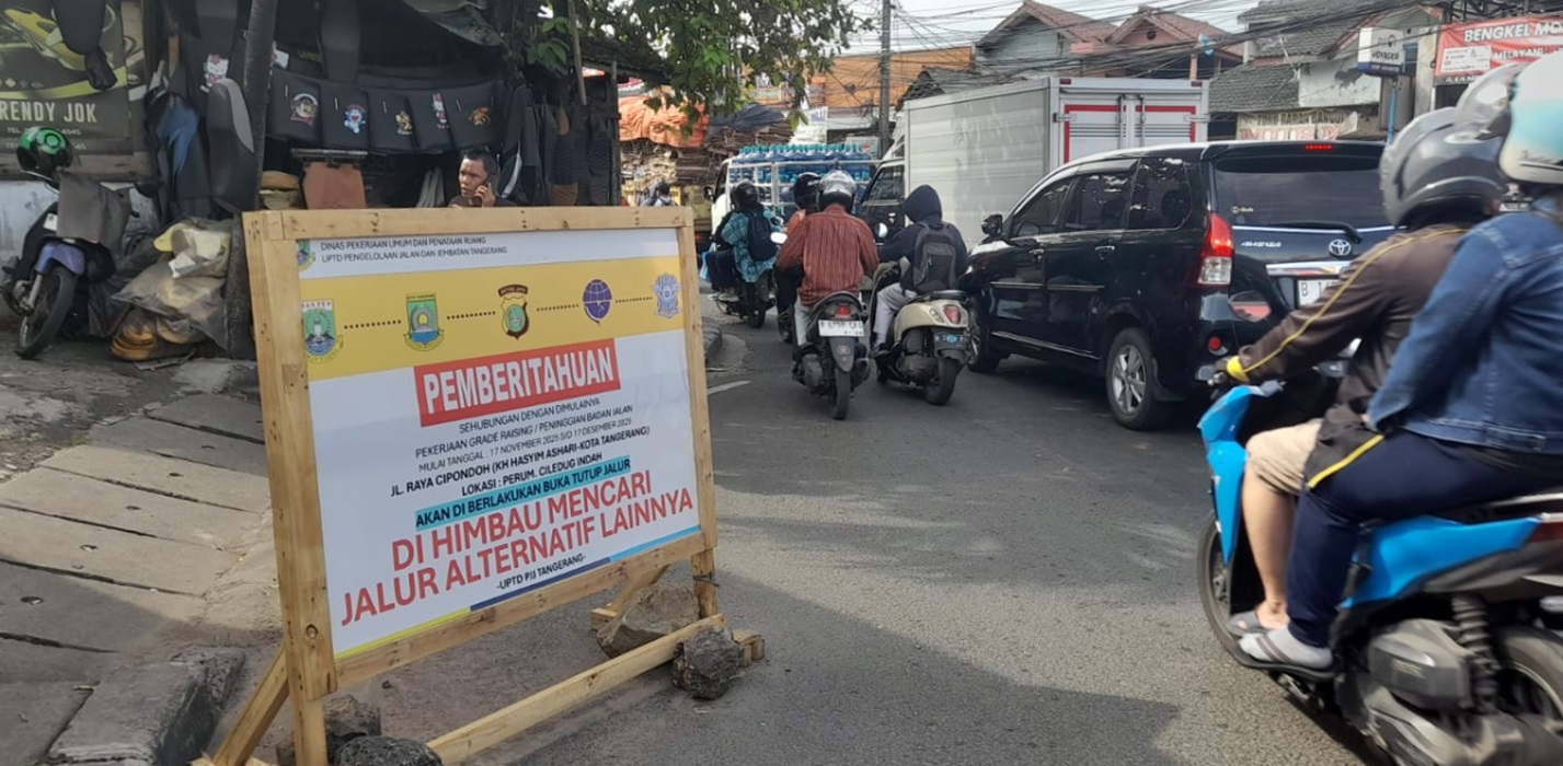 Sebulan Bakal Macet, Jl. KH Hasyim Ashari Cileduk Proses Peninggian Jalan