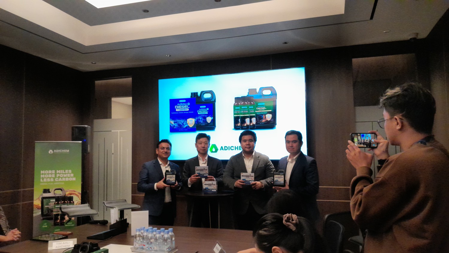 Adichem Luncurkan Aditif Adimax F2, Bikin Konsumsi Solar Mobil Diesel Lebih Hemat