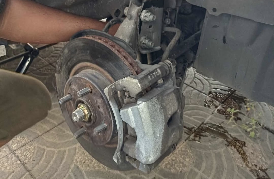 Penyebab Rem Mobil Bunyi Saat Digunakan! Ini yang Sering Terjadi