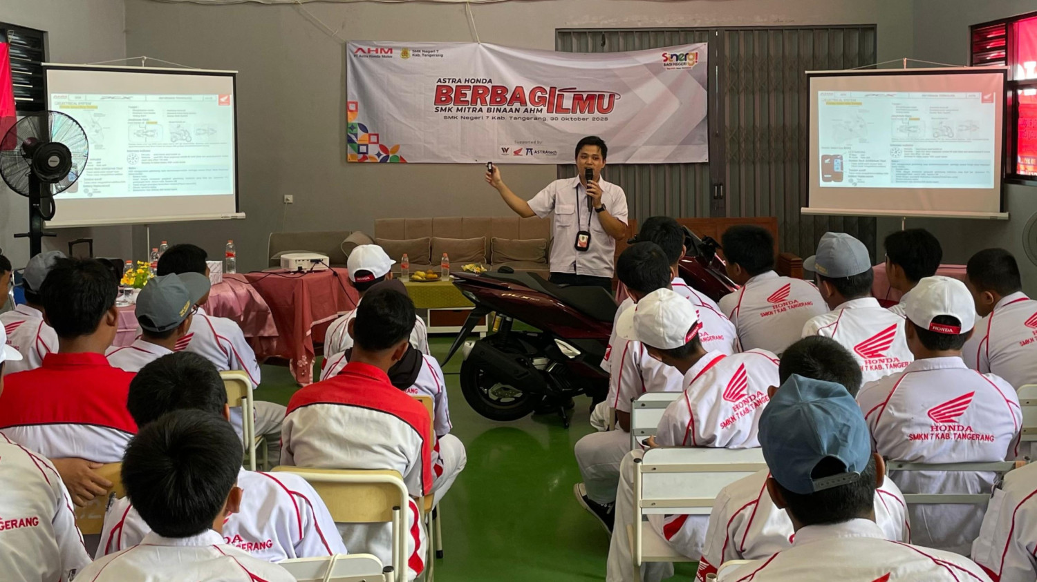 Honda, Ribuan Pelajar SMK Panen Ilmu di AHBI, AHM Beberkan Teknologi Honda Terbaru