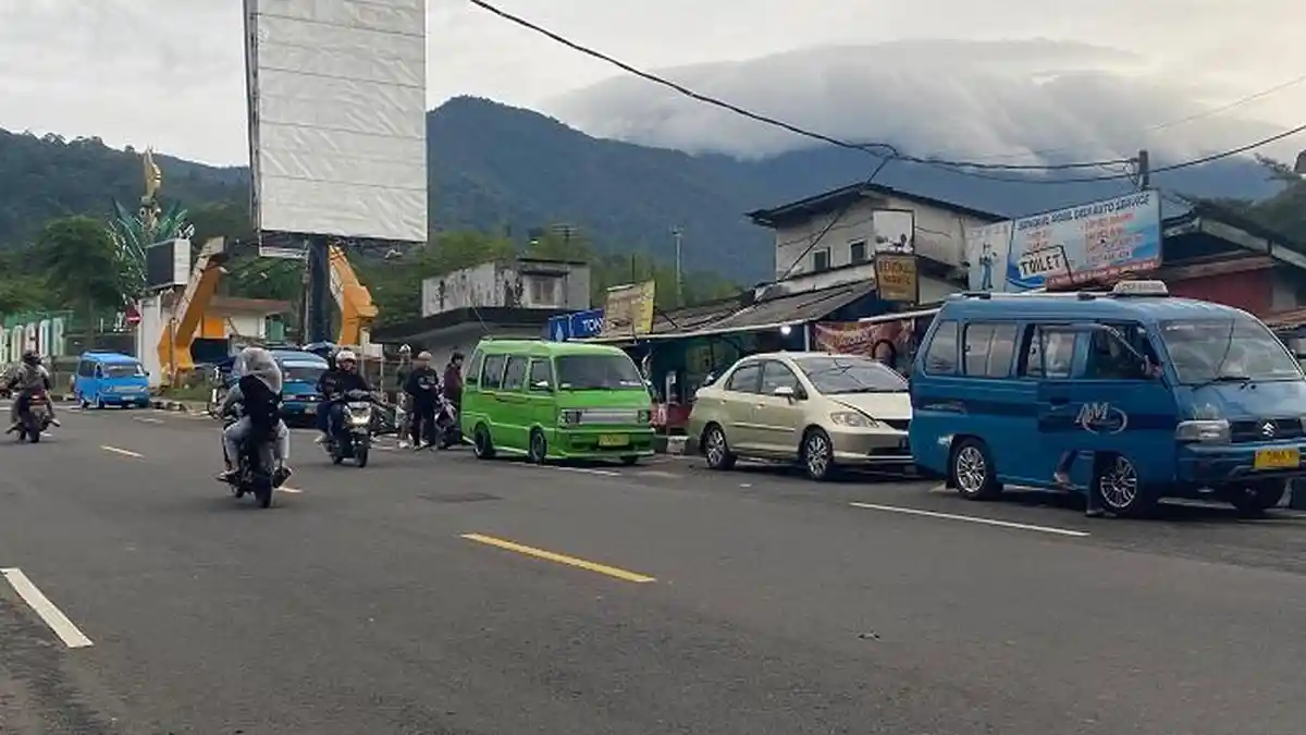 Angkot di Puncak Bogor Libur Serentak Selama Nataru, Sopir Senyum Terima Dana Segar