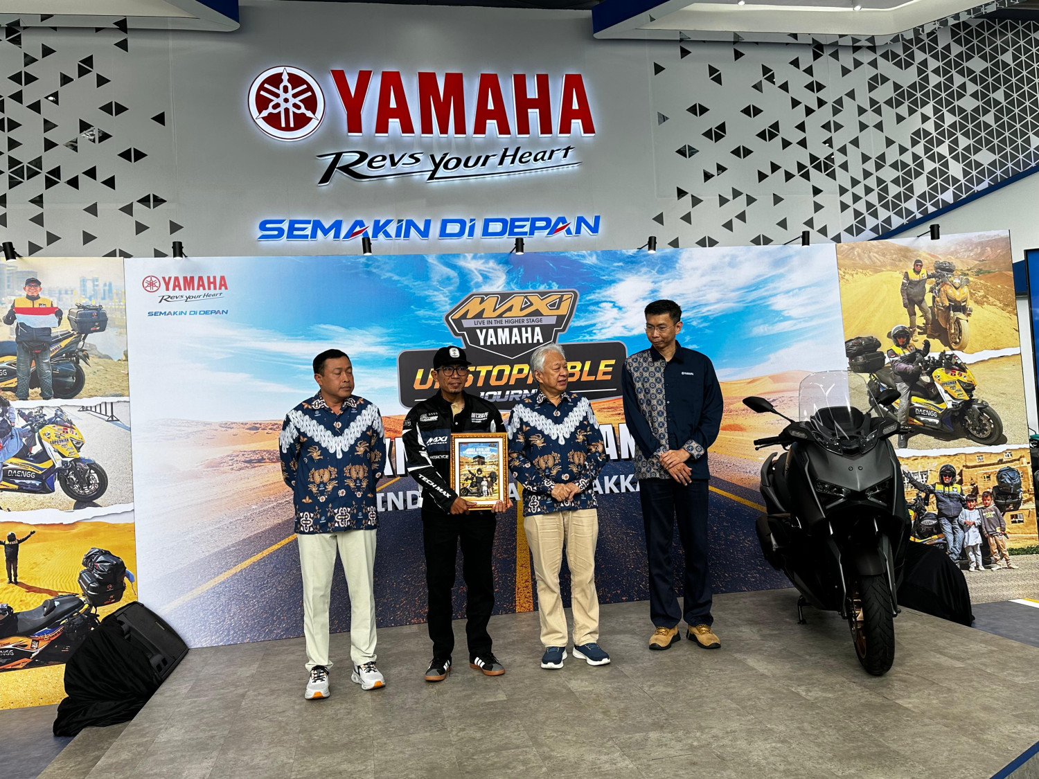Touring, Touring Sampe Mekah Naik XMAX, Ini Kisah Epik Daeng Lewati 12 Negara