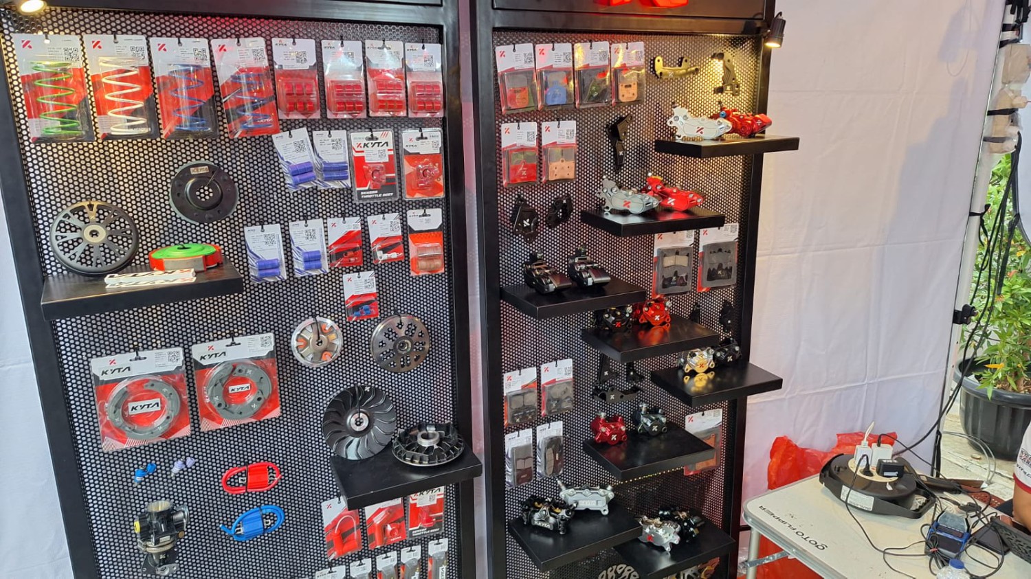 Ramaikan Yamaha Rev Festival, KYTA Diskon Aksesori Sampai 30 Persen