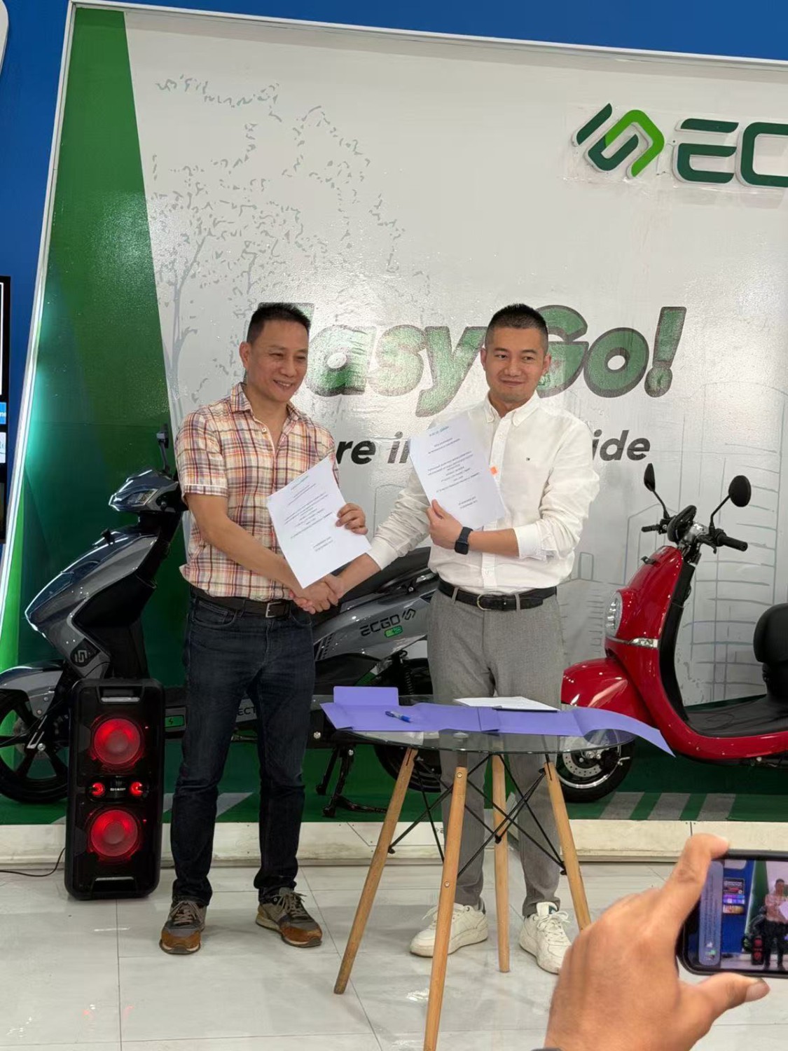 EVMoto Luncurkan Platform Ride-Hailing Berbasis Kendaraan Listrik