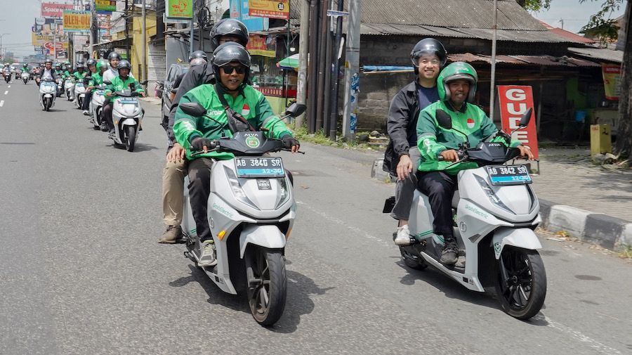 ALVA, Grab dan AIZE Indonesia Gandengan Tangan, Tahap Awal Hadirkan 250 Unit Motor Listrik ALVA N3