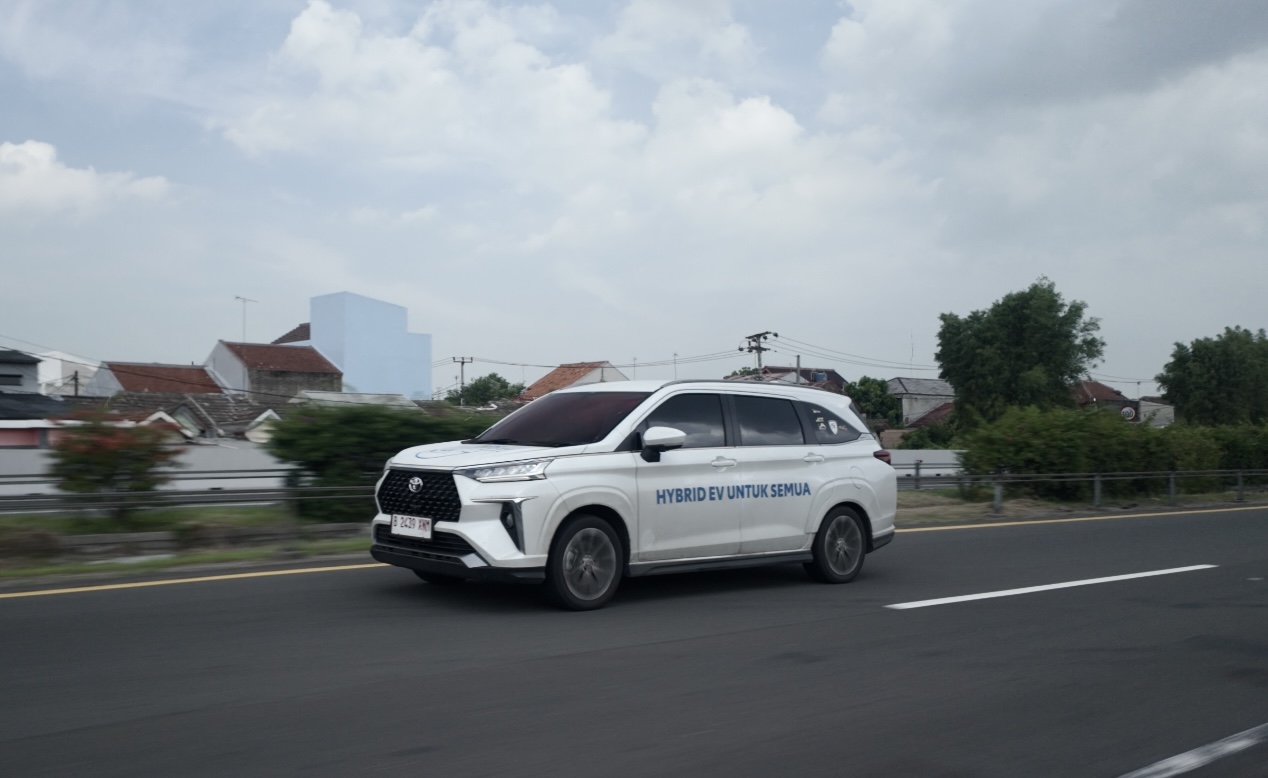 Toyota, Veloz Hybrid Bikin Toyota Minta Maaf ke Konsumen, Ternyata Ini Sebabnya