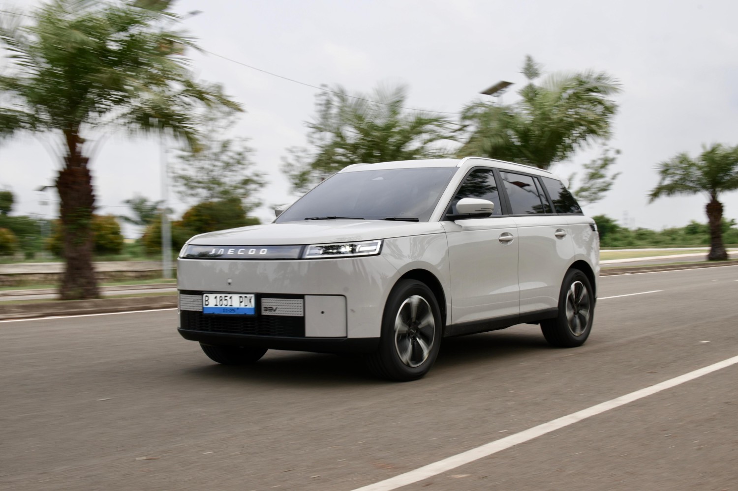 Adu Kencang Saudara Kandung Beda Wujud JAECOO J5 EV Vs Chery Omoda E5