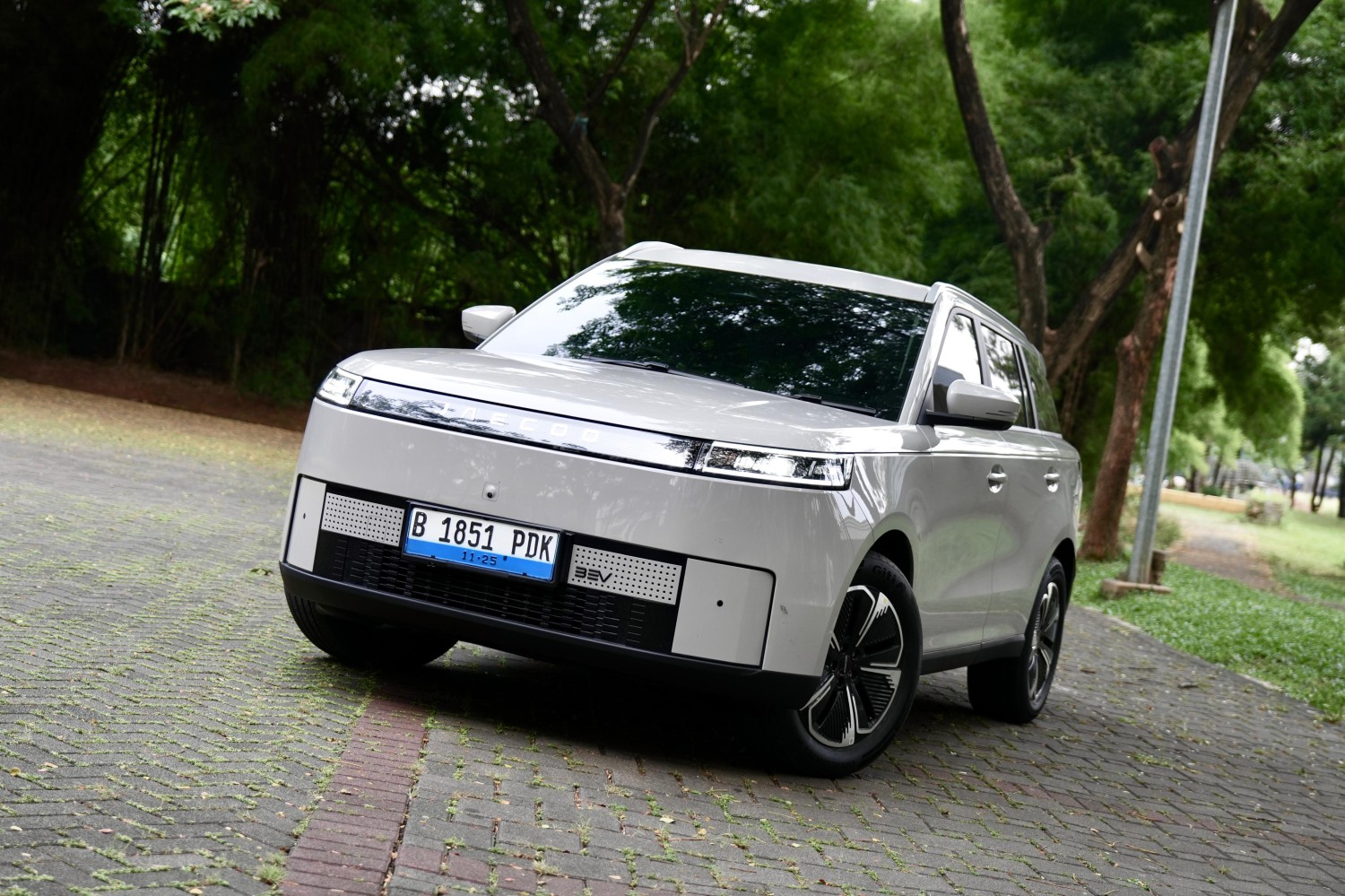 Efisiensi JAECOO J5 EV Diadu Dengan Chery Omoda E5, Lebih Irit Siapa?