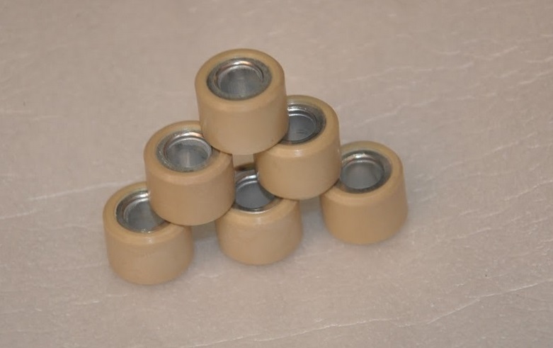 Ini Panduan Ganti Roller Motor Matic Yamaha NMAX, Mau Enteng Atau Atasnya Enak